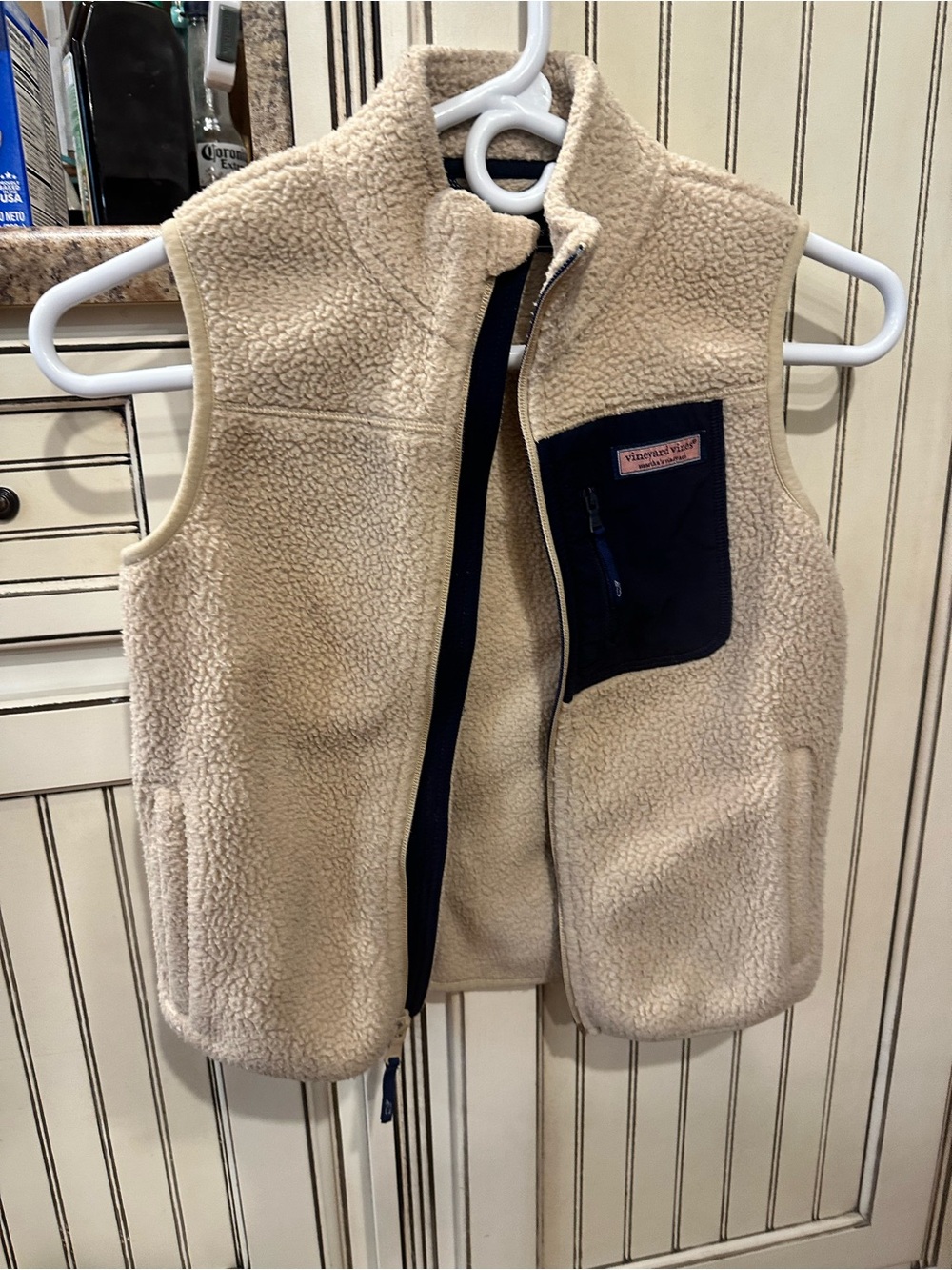 Vineyard Vines Cream Shearling Fleece Vest with Navy Pocket